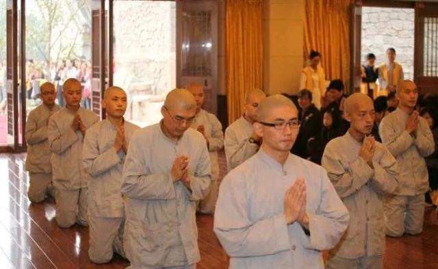 害怕死亡怎么办，人死了会有下辈子吗（柳智宇：每天问自己三个问题）