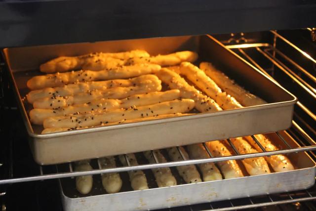 空气炸锅和烤箱哪个更适合家用，空气炸锅和烤箱哪个更适合家用