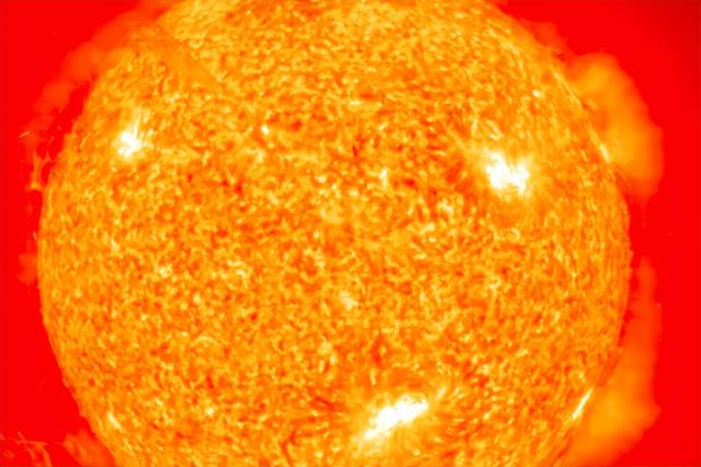 为什么月亮会发光，月亮为什么只在晚上发光（太阳为什么会发光）