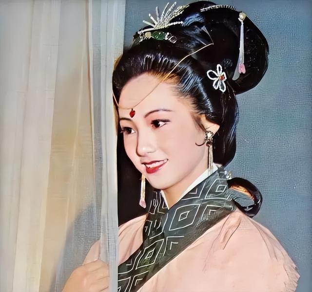 80年代最漂亮的女明星前十名，80年代最漂亮的女明星前十名是谁（80年代这5位女星的颜值）