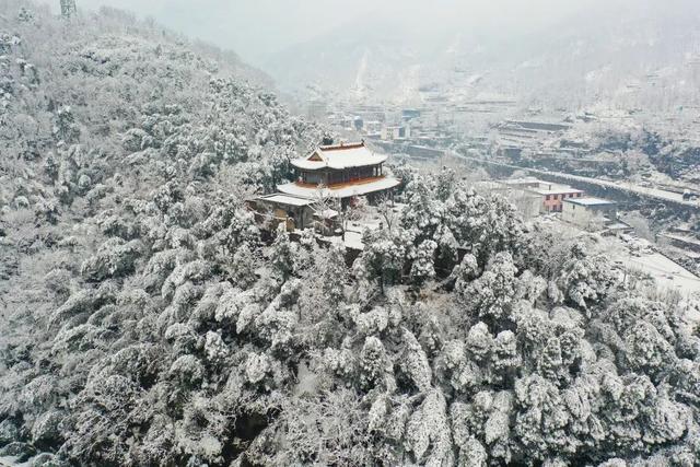 新乡八里沟旅游攻略，八里沟门票免票政策（行走河南·读懂中国丨遇见八里沟冬季美景）