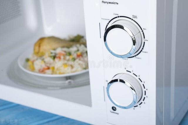 怎样使用微波炉才正确，怎么样正确使用微波炉（微波炉原来可以这么用）