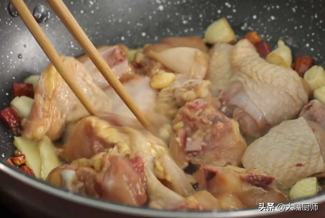 怎样煲鸡汤 煲鸡汤方法，怎样煲鸡汤（不管用什么鸡都别焯水）
