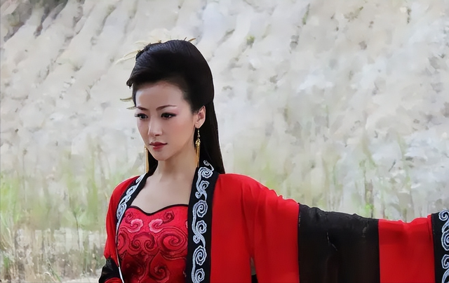 乾坤洞主，胭脂仙子浴火重生天下无敌（乾坤洞主的真身是什么）