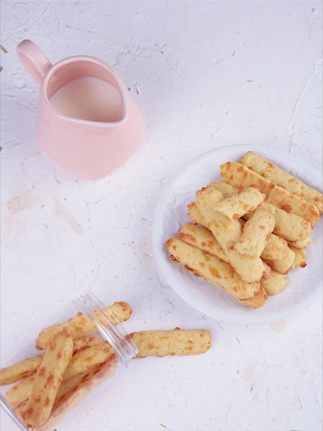 芝士可以生吃吗，奶酪片怎么吃生吃吗（自制宅家小零食）