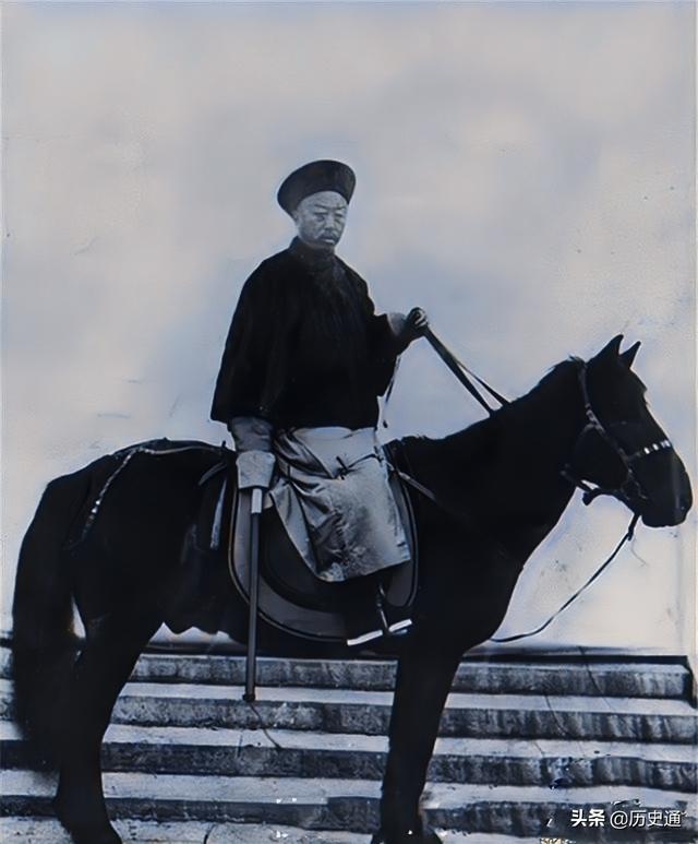 六爷指的是谁，六爷指的是谁盗墓笔记（留下皇宫第一张人物照）