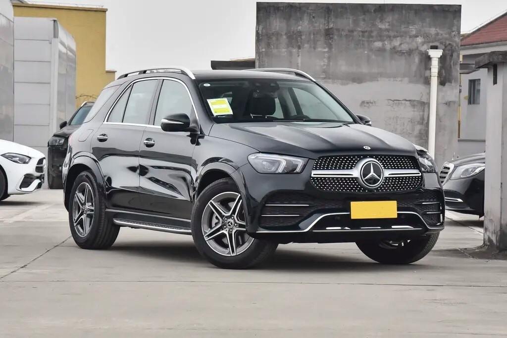 大奔suv(大奔驰suv价格)