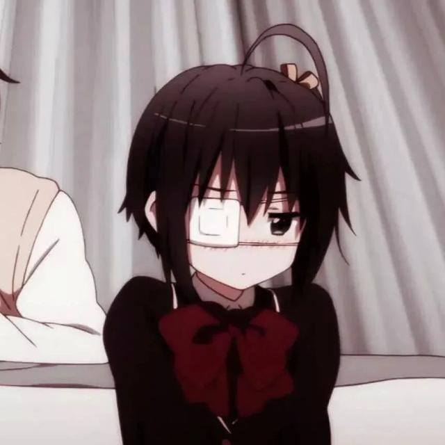 中二病女生特点，中二病也要谈恋爱／动漫女生头像微信（精选中二病也要谈恋爱动漫情侣头像大全）