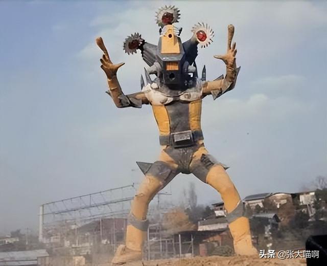 巴萨和罗布奥特曼中登场的古厄巴萨,这两个怪兽的名字居然都差不多,在