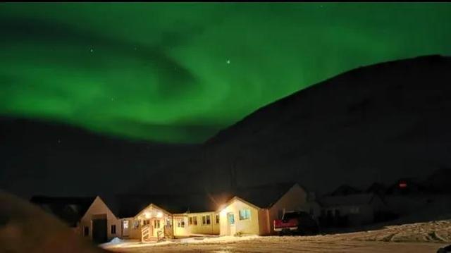 冰岛的旅游景点，冰岛旅游攻略（听名字就知道这个国家很冷）