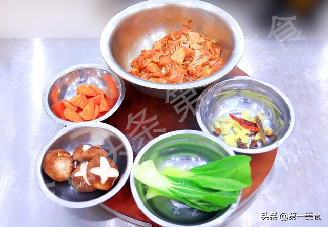 闷饭的家常做法，闷饭的家常做法窍门（只用一个电饭锅）