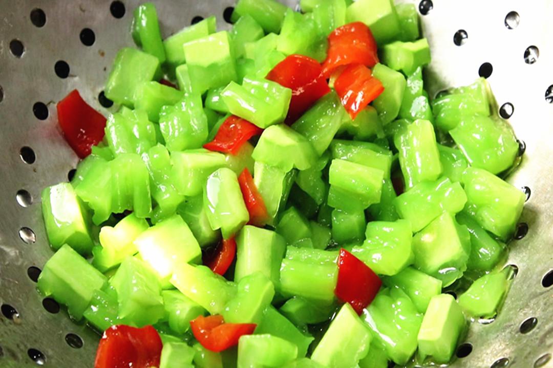  夏天吃的凉菜菜单推荐，夏天做饭不用愁