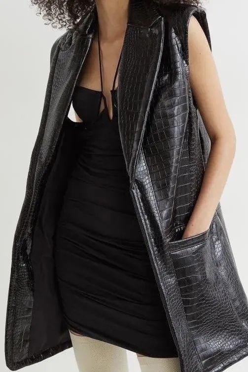 仿皮是什么材质，沙发仿皮是什么材质（时尚界的新宠——水果皮革）