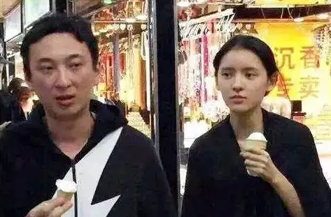 王思聪土味情话，王思聪土味情话有哪些（王思聪：专坑自家老爹王健林）