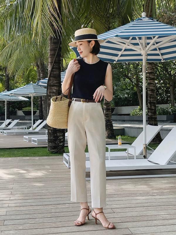 哈伦裤配什么上衣好看，白色哈伦裤配什么上衣好看（夏初穿“九分裤”）