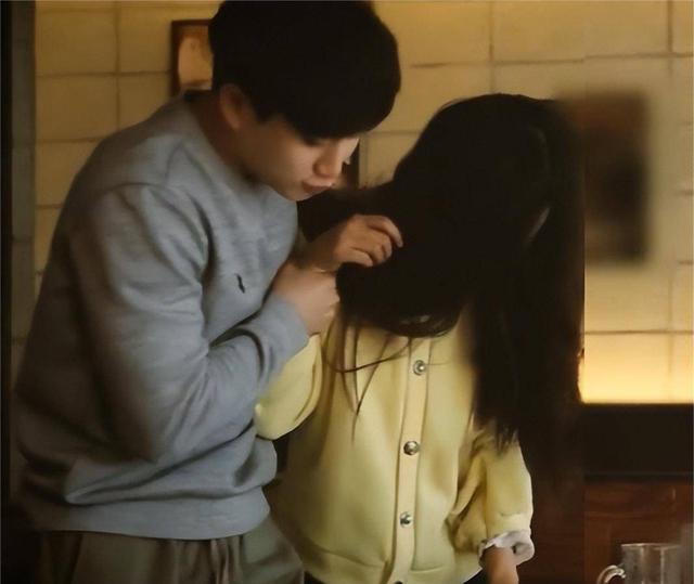 韩国姑娘做什么工作，韩国新人女演员遭剧组12人集体性侵