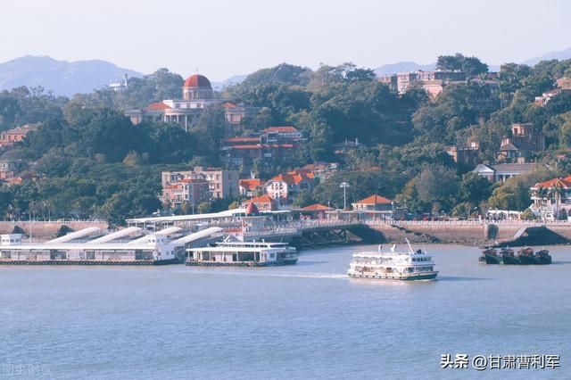 国内去哪旅游比较好，国内去哪儿旅行最好（中国10大最美景区）