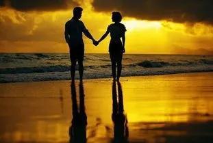 花开花谢阴晴圆缺，花开花谢阴晴圆缺是什么歌歌词是什么意思（情感‖那一瞬间的心动）