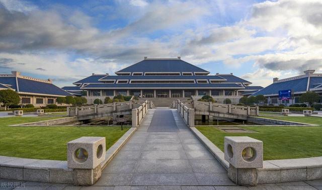 武汉景点排行榜前十名，武汉市经典景点排名榜（武汉十大热门景点排行）