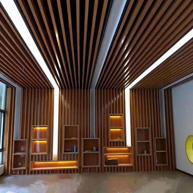 格栅吊顶的特点，木格栅吊顶工艺（木纹铝格栅吊顶）