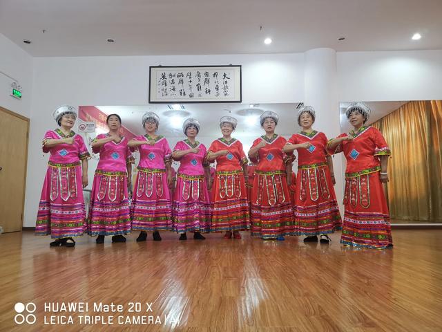 党啊亲爱的妈妈的歌词，党啊亲爱的妈妈的简谱（排练节目庆七一）