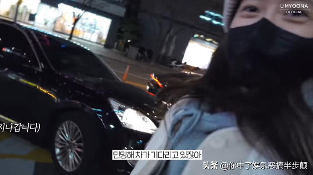 林允儿去剧组拍戏竟然无人认出？助理笑言：是不是因为你素颜啊