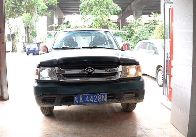 长城金迪尔怎么样，长城炮皮卡报价及图片（11款长城金迪尔升级汽车LED前照灯步骤解析）