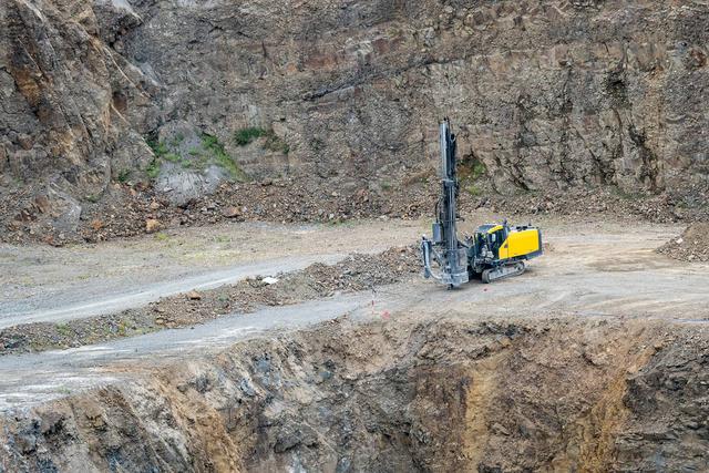 世界上矿产资源最丰富的国家之一，全球最大国土面积+最富矿的十大国家