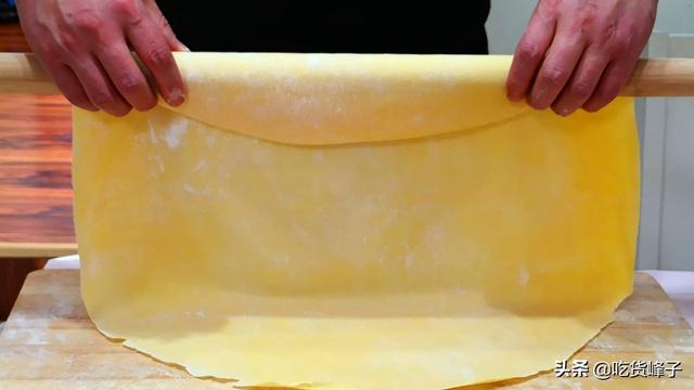 擀面条怎么和面，手擀面怎么做才劲道（做手擀面时）