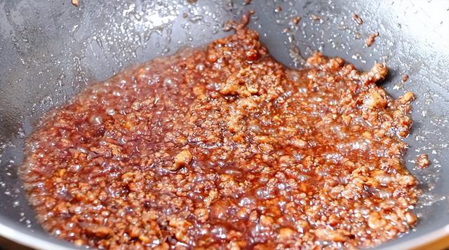 荠菜香菇羹怎么做，遇到路边这种野菜别手软