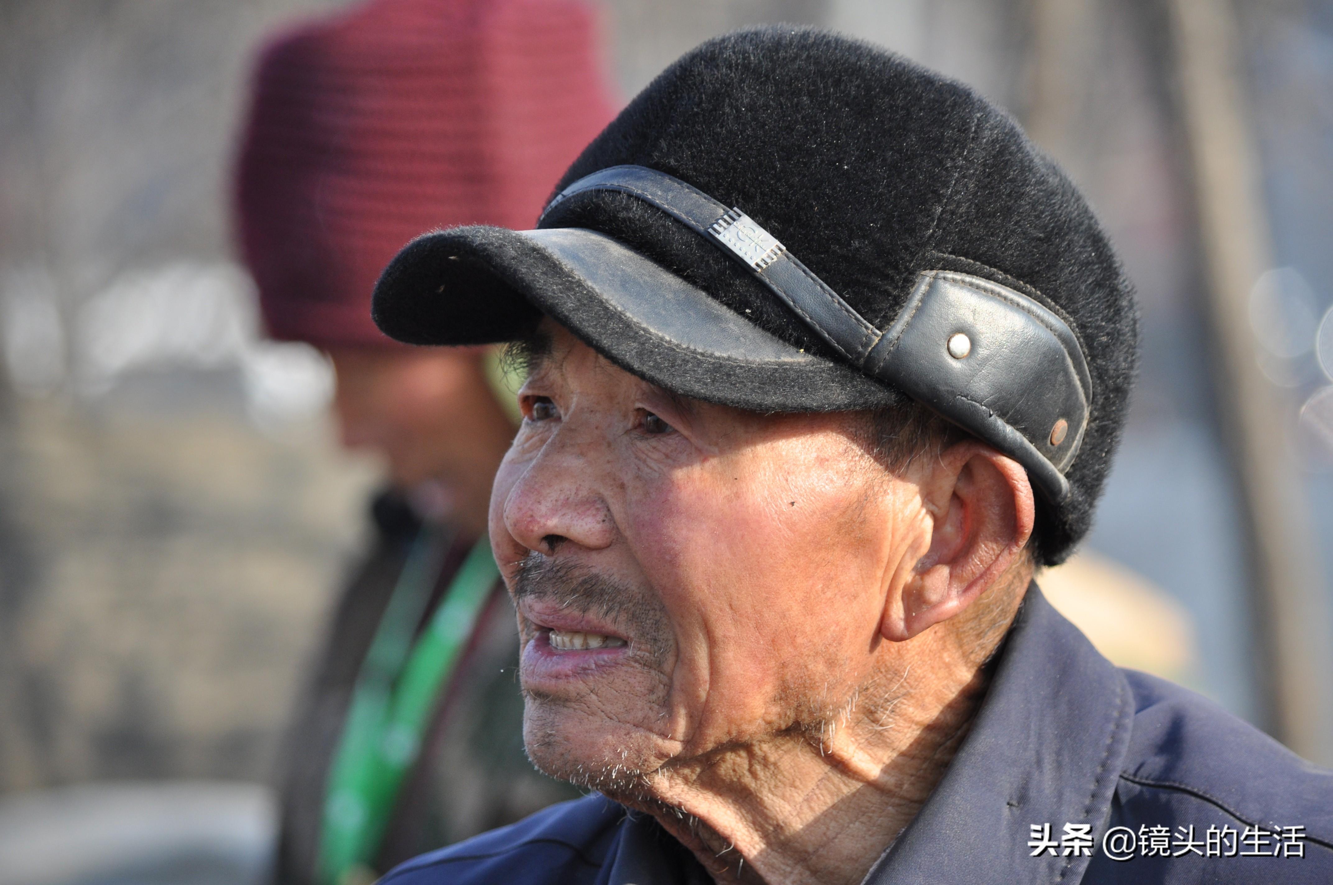 红豆多少钱一斤，今日免价是多少钱一斤（72岁大爷骑行五十里地）