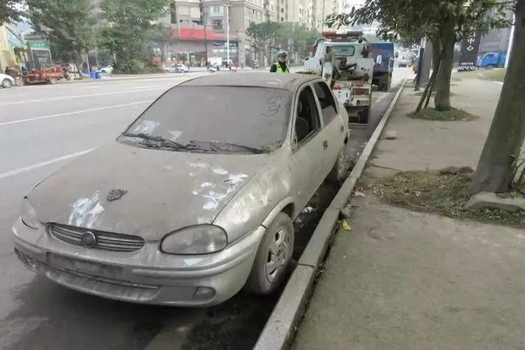 汽车多少天必须开一回(汽车放20天不开没事吧)
