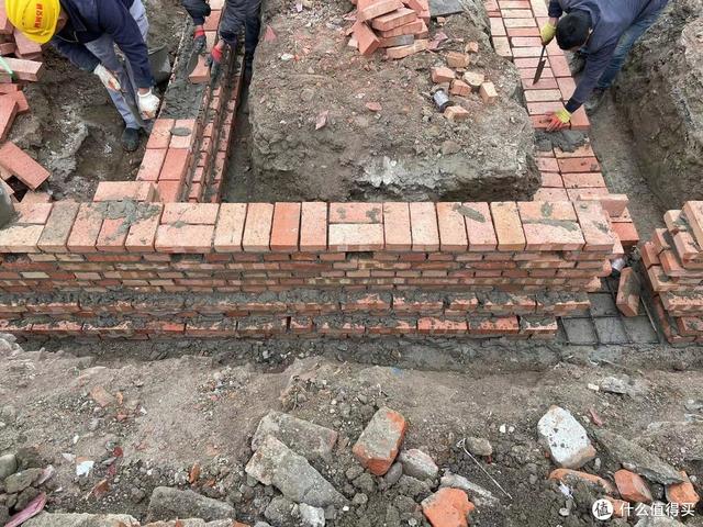 盖房子用325水泥还是425水泥 不同品牌325水泥多少钱一吨，盖房子用325水泥还是425水泥（<篇二>——自建房常用材料选择指南）