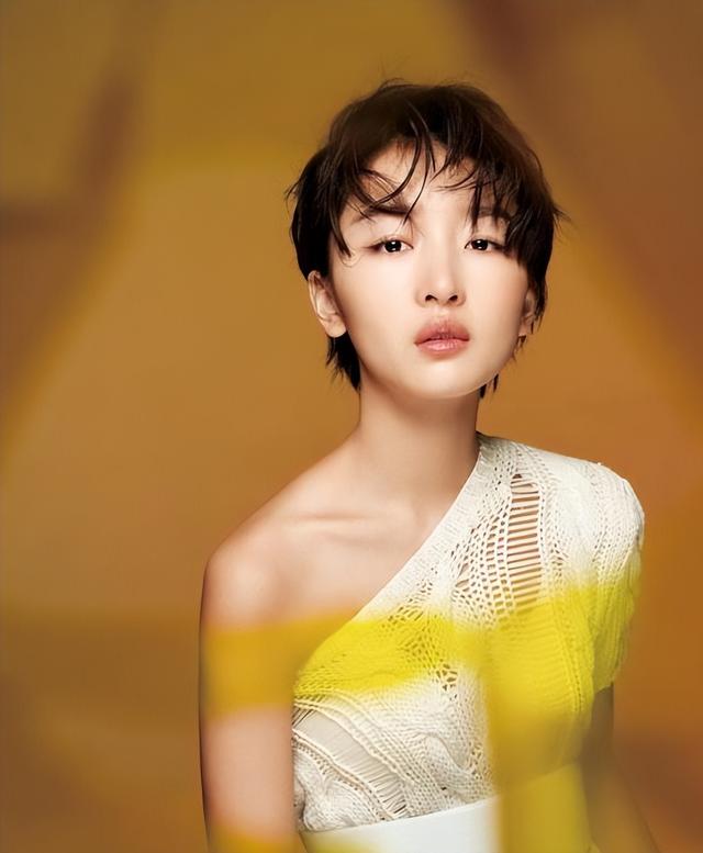 “取向成谜”周冬雨：曾当众内涵马思纯，后与王菲女儿关系引非议