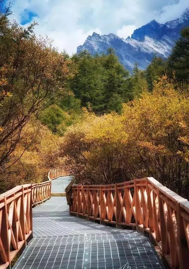 唯美水面背景图,水面风景图片(90幅高山流水的自然风景图)