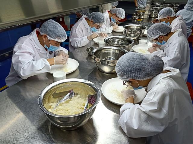 燕窝是怎么形成的，图解燕窝是怎么形成的（燕窝小常识----燕窝怎么来的）