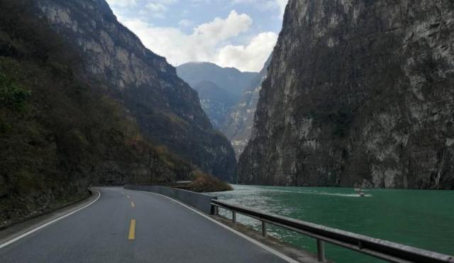 全国景点大全一览表，旅行社价目表（中国这5大绝美风景区）