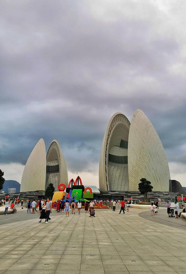 珠海属于哪个市，珠海属于哪个市哪个城市（干净又浪漫的年轻城市——珠海）