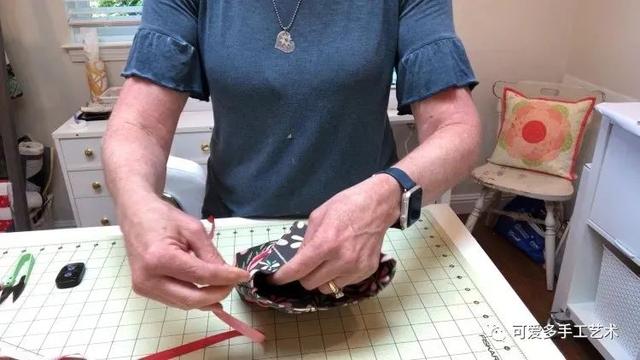 废旧物品手工制作，废旧物品手工制作（却成了多格的收纳袋和神器）