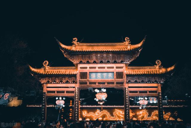 南京晚上哪里好玩的景点，上海旅游景点哪里好玩（共赴2022南京中秋佳节）