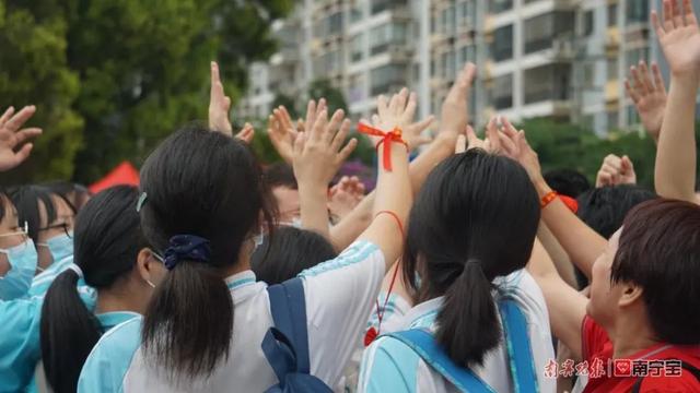 南宁市第六职业技术学校，2019年南宁职业技术学院普通高等教育招生章程（高考首日，直击南宁考点现场）