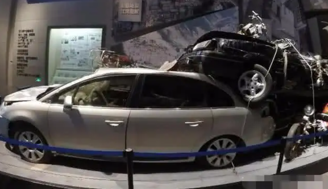 东风雪铁龙凯旋汽车，东风雪铁龙凯旋这车怎么样（汶川大地震留下一辆“神车”）