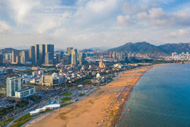 去青岛夏季必游：石老人海沙滩游泳全攻略