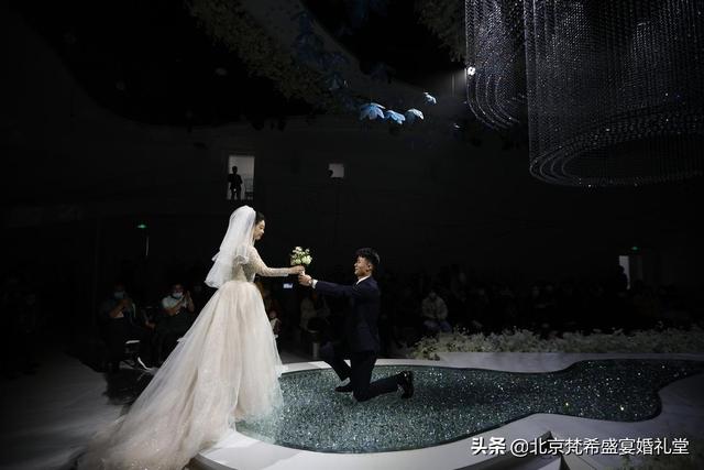 2022新娘婚礼表白词简单感动 婚礼上新娘对新郎说的话，2022新娘婚礼表白词简单感动（送她一个“新娘房”情话精选）