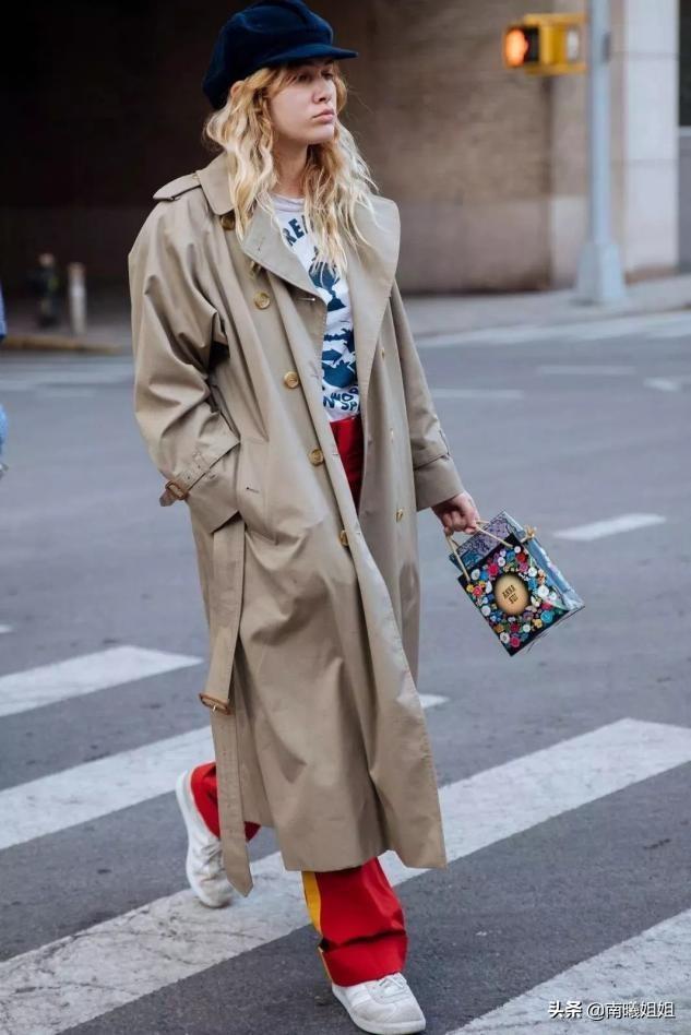 头大脸大适合戴什么帽子，脸大女性适合戴什么帽子（为何你戴“帽子”显脸大还不好看）