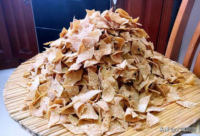 在家里怎样做油炸麻叶，学做传统小吃炸麻叶