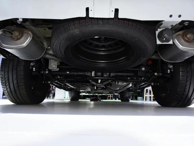 越野车suv排行榜大通d90pro，最省油的越野车有哪些（2.0T爆发500N·m,后差速锁+5/6/7座,比哈弗H9硬）