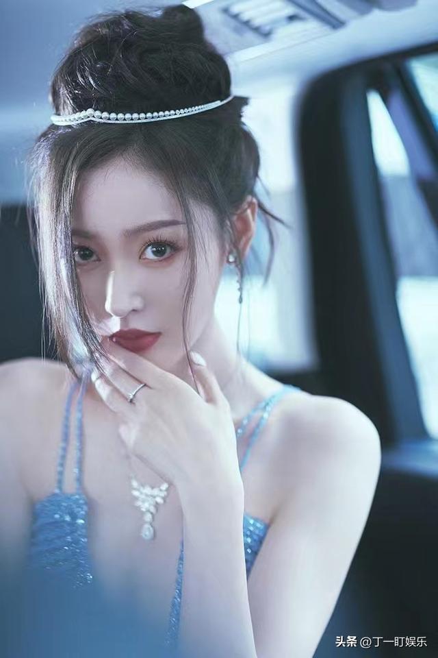 一段录音3个人的世界，二个人的世界