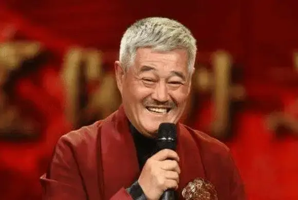 盘点出车祸的明星，一个比一个腕大，太可惜了