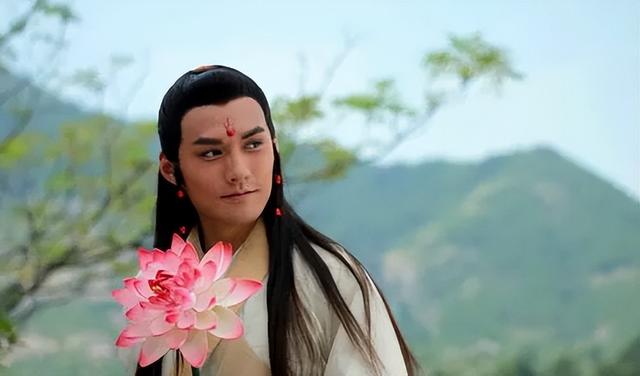 盘点活佛济公十大天神，济公仅排第三，胭脂仙子浴火重生天下无敌